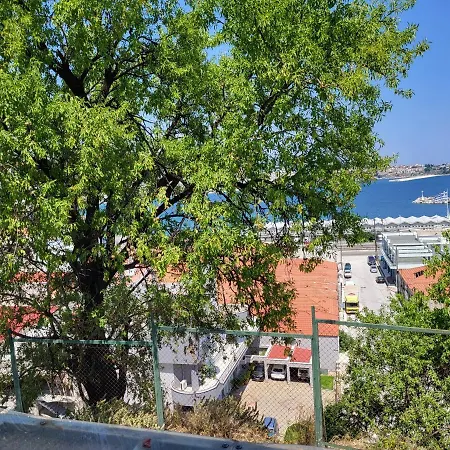 Sea La Vie* Kavala